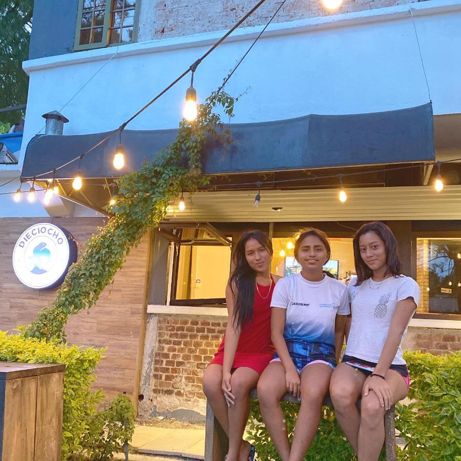 Kaena Point Hostel 危地马拉 外观 照片